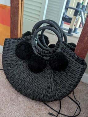 Shiraleah Black Woven Pom-Pom Tote